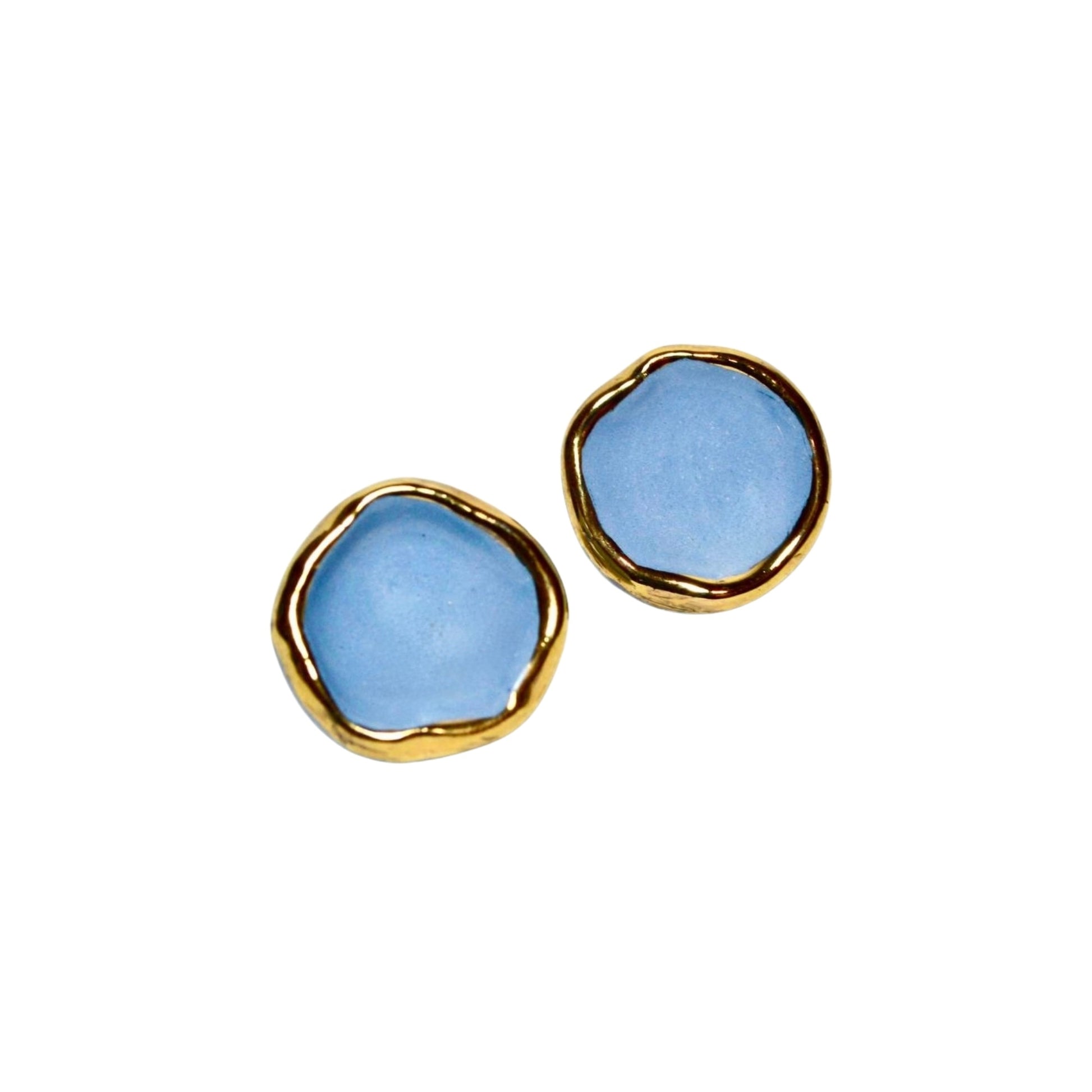 Caleda | Handcrafted light blue ceramic stud earrings with gold luster banceramiche