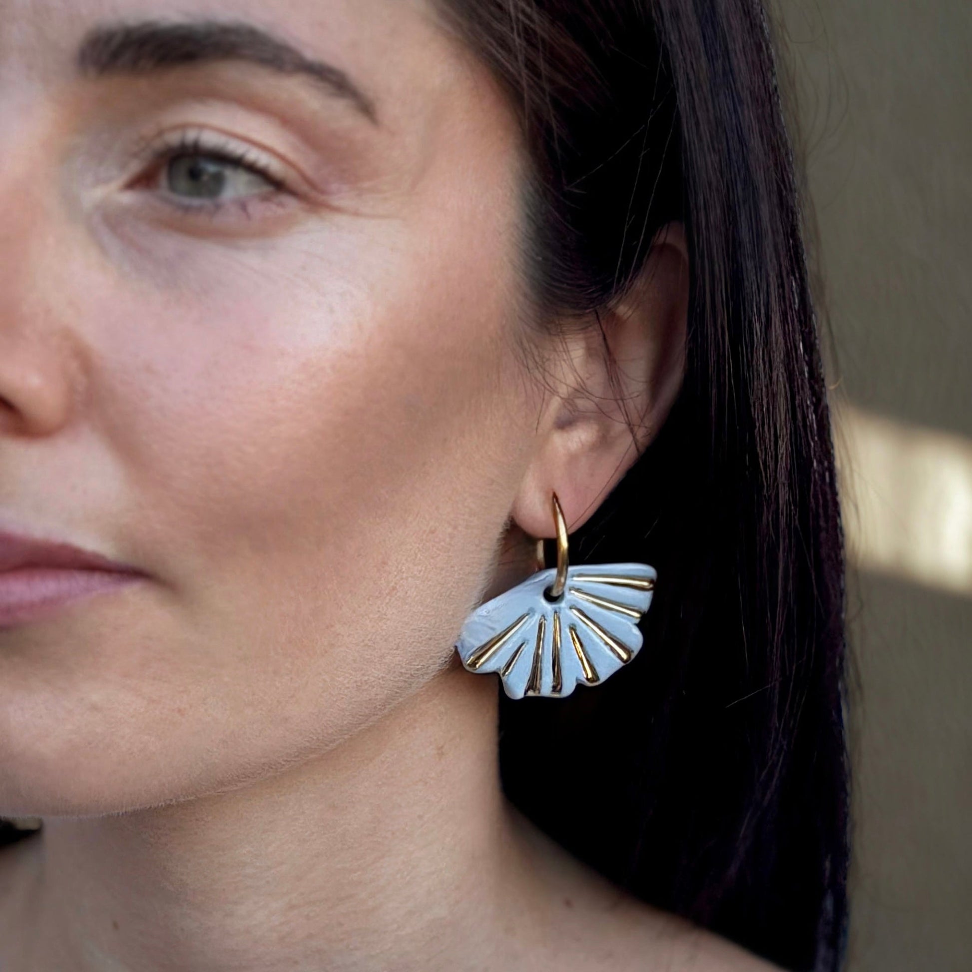 Selene | Handcrafted light blue ceramic dangle earrings with golden details Light blue and gold banceramiche